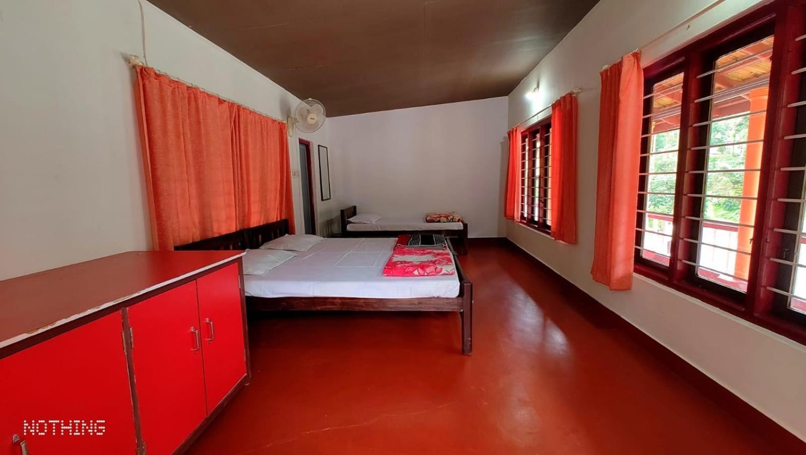 Coorg Divine Spark Home Stay Suntikoppa Eksteriør bilde