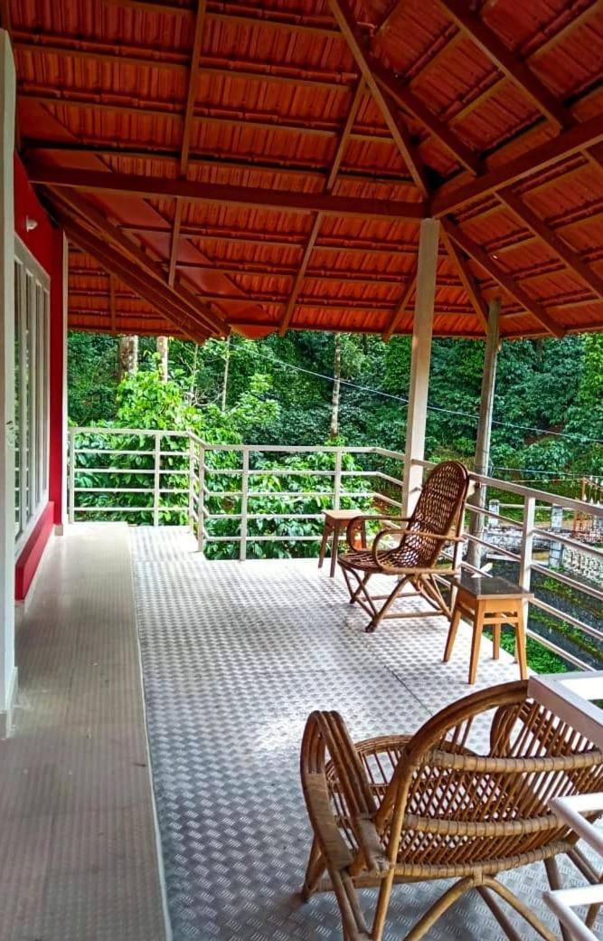 Coorg Divine Spark Home Stay Suntikoppa Eksteriør bilde
