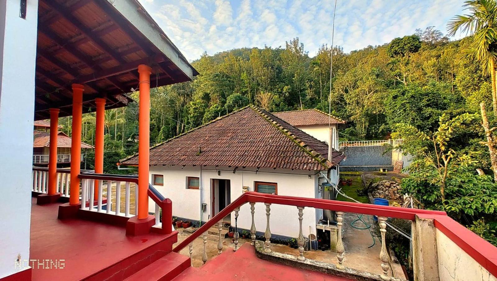 Coorg Divine Spark Home Stay Suntikoppa Eksteriør bilde