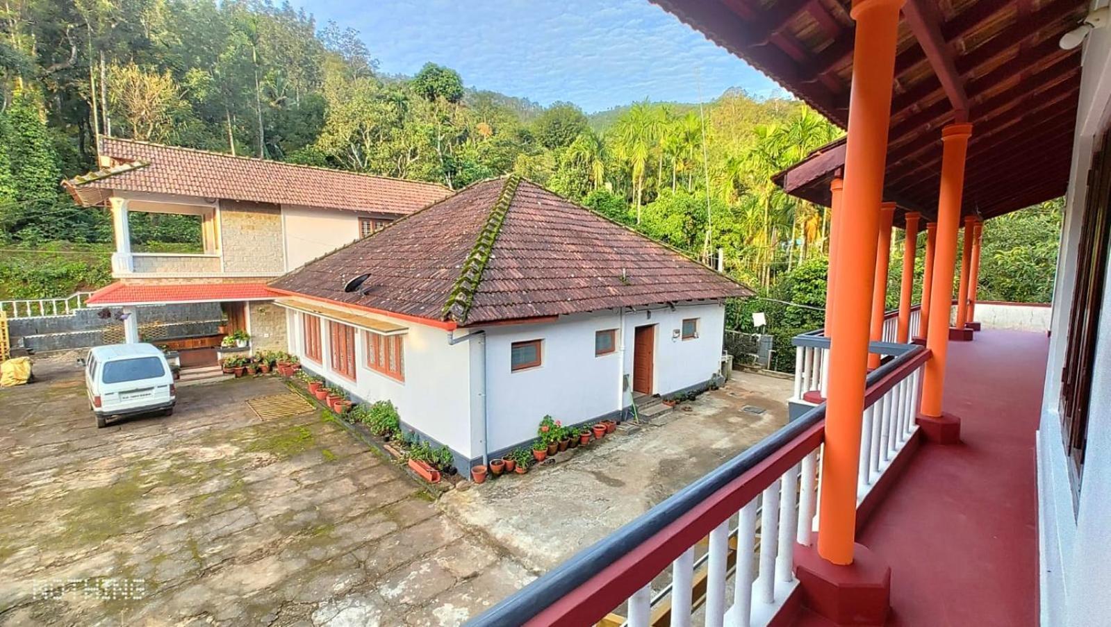 Coorg Divine Spark Home Stay Suntikoppa Eksteriør bilde